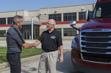 Daimler Truck North America launches Extended OPTIMUM – its latest manufacturer-backed, used truck coverage solution