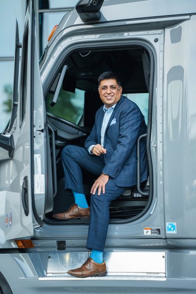 Daimler Truck North America Announces Rakesh Aneja as Head of New Corporate Development Division