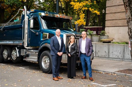 Daimler Truck North America Recognized with Oregon Visionary Award